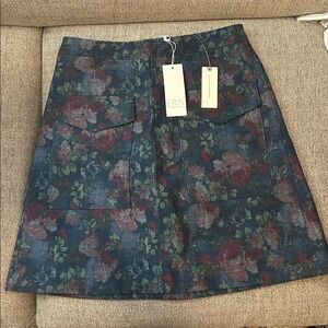 NWT Anthropologie Floral Denim Mini Skirt in Blue and Red - size 4